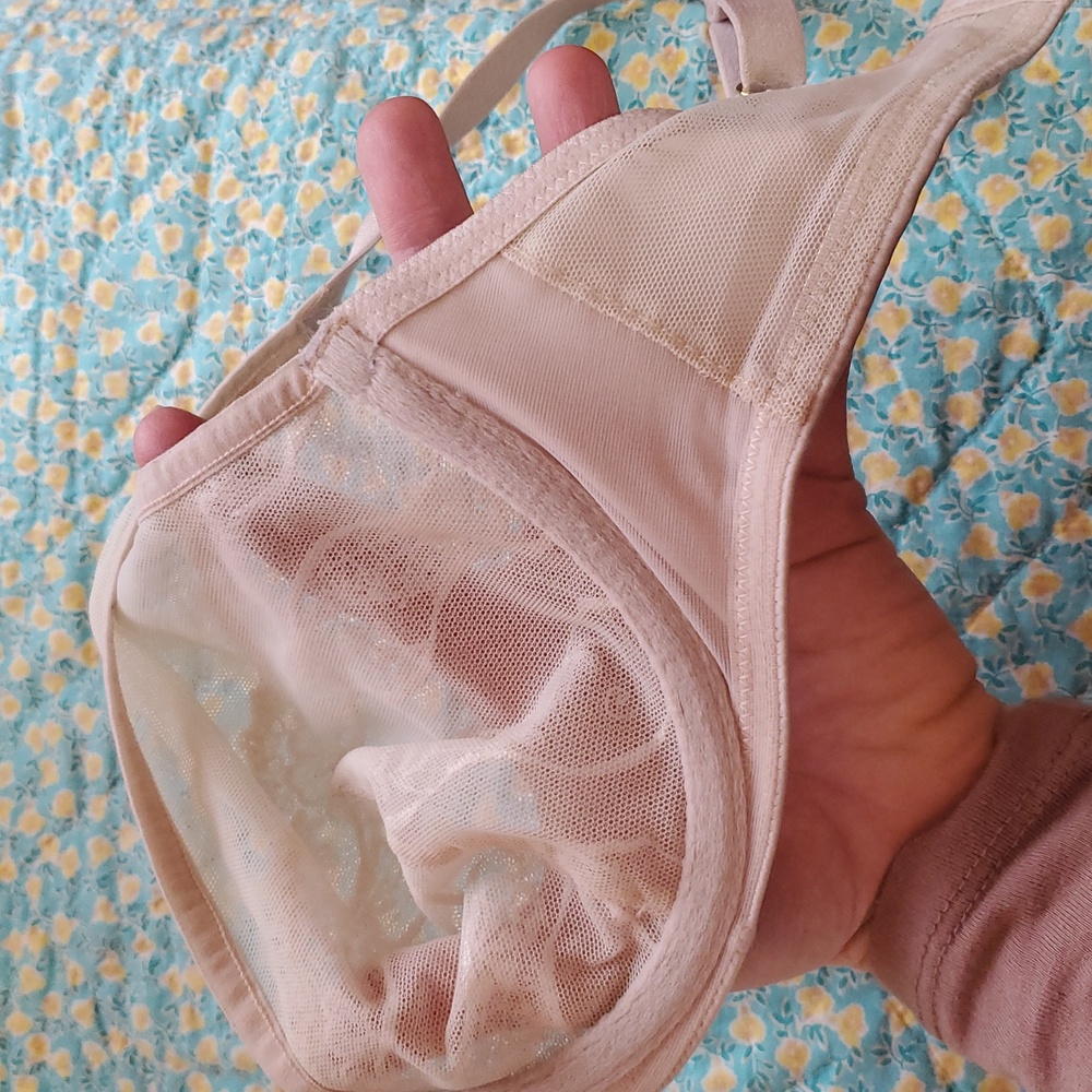 Wacoal Sheer Underwire Lace Bra 32D - Picture 10 of 11